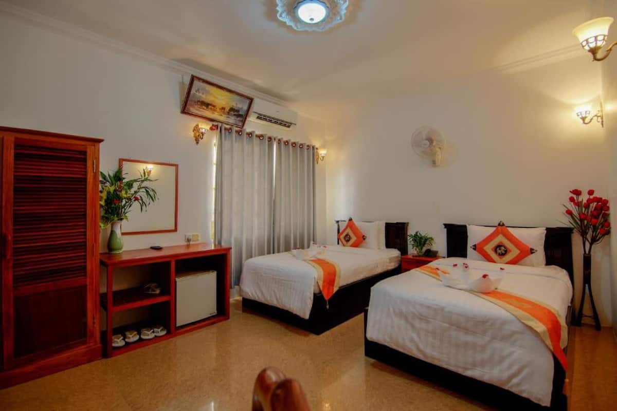 Superior Twin Room, 2 Bedrooms | Minibar, desk, soundproofing, free WiFi