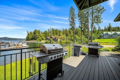 Paradise Point | Stunning Arrow Point Condo