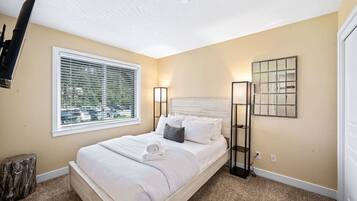 2 間睡房、熨斗/熨衫板、Wi-Fi、床單