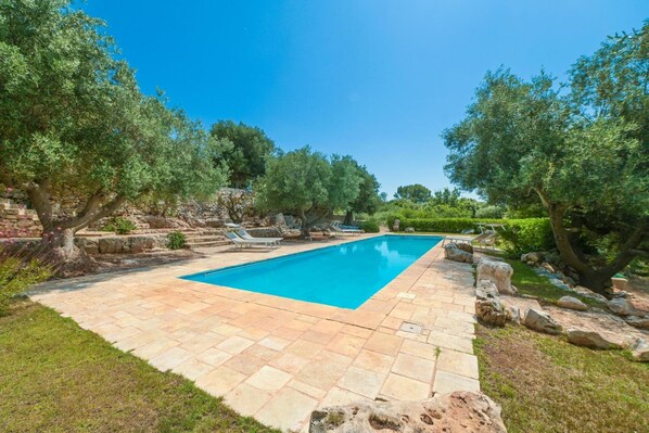Villa, Smoking | 4 bedrooms - Trullo Agapanthus (Ostuni)