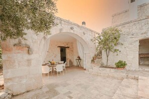 4 bedrooms - Trullo Agapanthus (Ostuni)