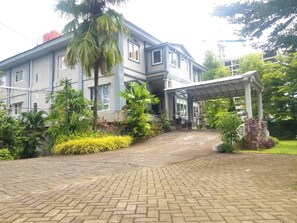 Fachada de la propiedad