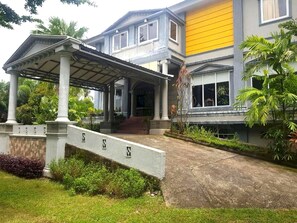 Front of property - Hotel O Rumah Massagena Syariah Near Gedung Olahraga Enrekang (Makassar)