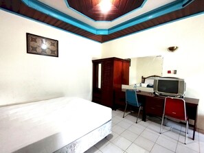 Habitación doble estándar | Escritorio, espacio para trabajar con laptop y wifi gratis