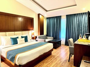 Ropa de cama de alta calidad y minibar 