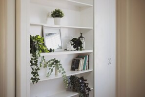 Interior - Halcyon Days the perfect getaway, Sundays late check out, pet friendly! (Cessnock)