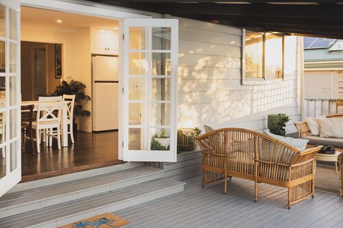 Halcyon Days the perfect getaway, Sundays late check out, pet friendly!