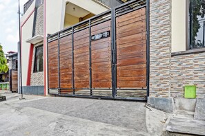 Front of property - OYO Life 92773 Griya Trubus Syariah (Tuban)