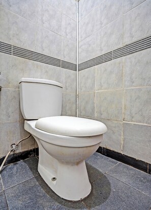 Standard-Doppelzimmer | Badezimmer