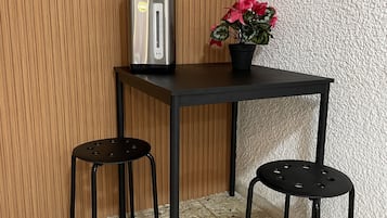 ベーシック ルーム | 専用キッチン | 電気ポット、ハイチェア