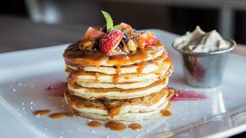 Free daily continental breakfast