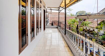 OYO Life 90701 Kost Syariah Deris