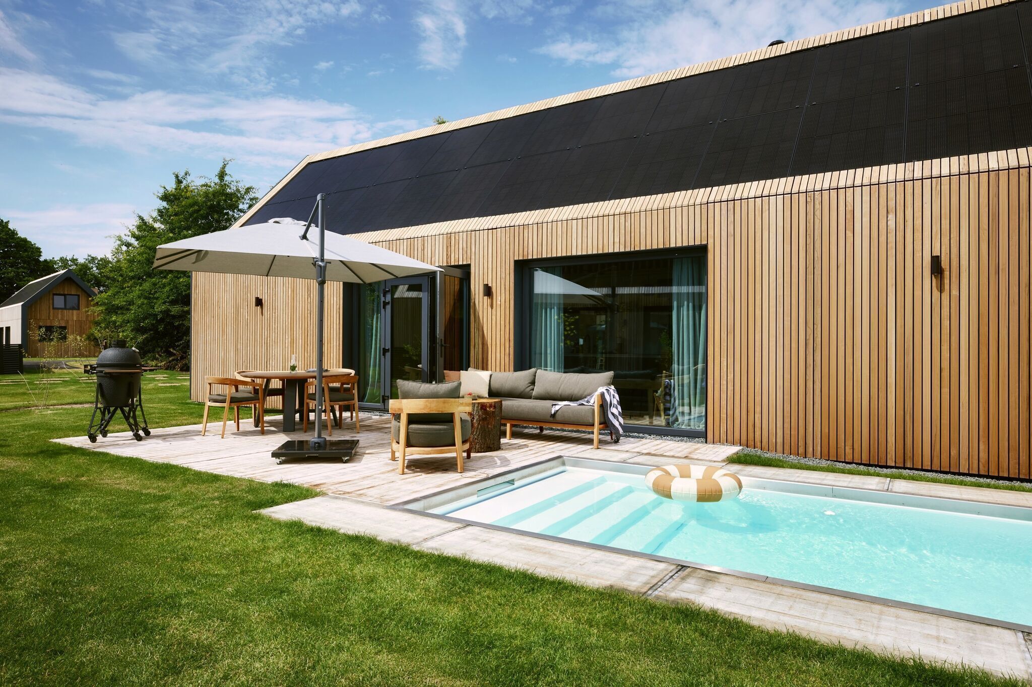 Luxury holiday home with private swimming pool and sauna, in the Achterhoek