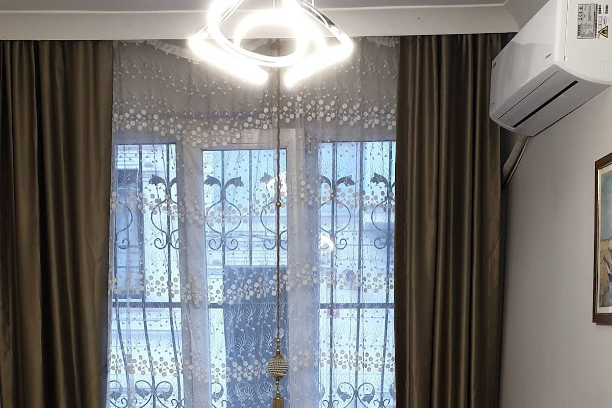 Apartamento estándar, 1 cama de matrimonio | 1 dormitorio, escritorio, espacio para trabajar con un portátil