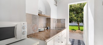 Holiday House 'Obispo Rancés' with Shared Terrace, Shared Garden and Wi-Fi