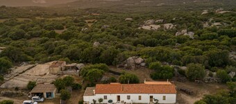 Holiday Home 'Casa Vacanza Macciunitta' with Private Garden, Wi-Fi and Air Conditioning