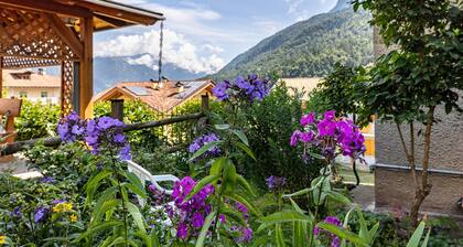 Apartment 'Casa Nel Borgo Rose' with Mountain View and Shared Garden