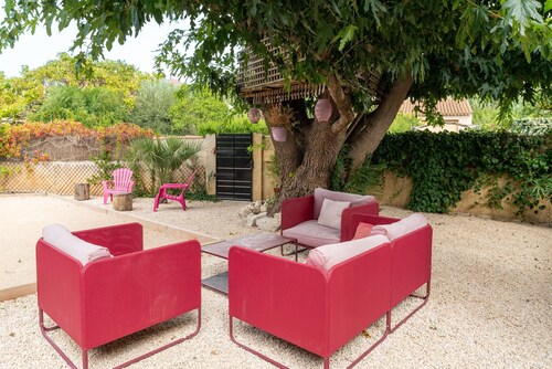 Holiday Home 'P'tit Bout De Paradis' with Private Pool, Private Terrace and Wi-Fi