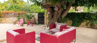 Holiday Home 'P'tit Bout De Paradis' with Private Pool, Private Terrace and Wi-Fi