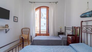 2 soveværelser, skrivebord, strygejern/strygebræt, gratis Wi-Fi