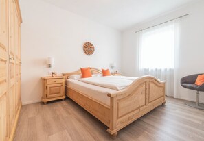 2 chambres, fer et planche à repasser, Wi-Fi gratuit, draps fournis