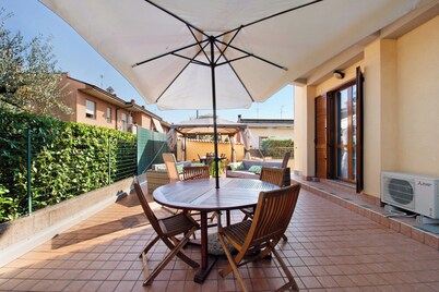 Holiday Home 'Elli' with Shared Terrace, Shared Garden and Wi-Fi