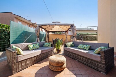 Holiday Home 'Elli' with Shared Terrace, Shared Garden and Wi-Fi