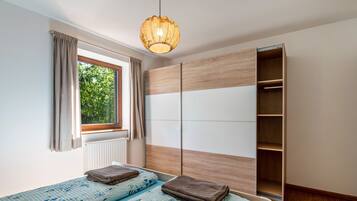 1 Schlafzimmer, BĂŒgeleisen/BĂŒgelbrett, kostenloses WLAN, BettwĂ€sche