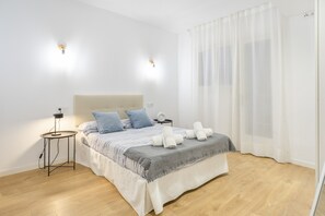 3 bedrooms, free WiFi, bed sheets, wheelchair access - Apartment 'My Holidays Home' with Balcony, Wi-Fi and Air Conditioning (Palamós)