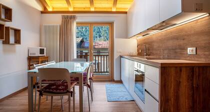 Appartement 'Condominio Lucia 12' avec vue sur les montagnes, terrasse privée et Wi-Fi