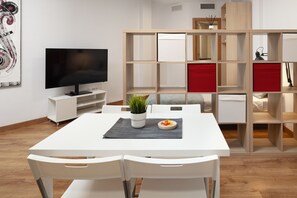 1 Schlafzimmer, Bügeleisen/Bügelbrett, Bettwäsche