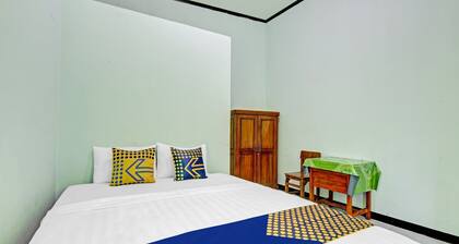 OYO 90760 Almadina Family Homestay