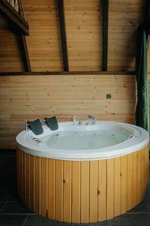 Bungalow, Whirlpool, Meerblick | Badezimmer