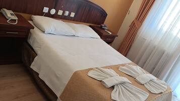 Standard Double or Twin Room, Balcony, Pool View | Desk, laptop workspace, bed sheets