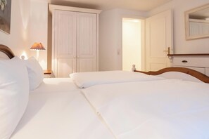 2 Schlafzimmer, Bügeleisen/Bügelbrett, kostenloses WLAN