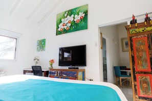 1 chambre, bureau, accès au Wi-Fi (inclus), literie fournie