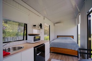 Fridge, microwave, stovetop, toaster