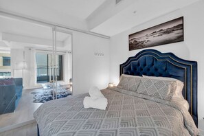 1 bedroom, desk, iron/ironing board, free WiFi