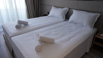 Family Double Room | Free WiFi