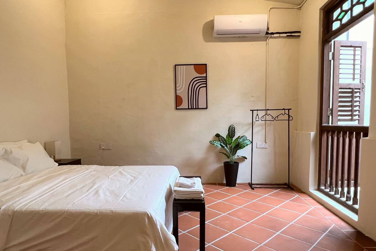 Standard Double Room | Bed sheets