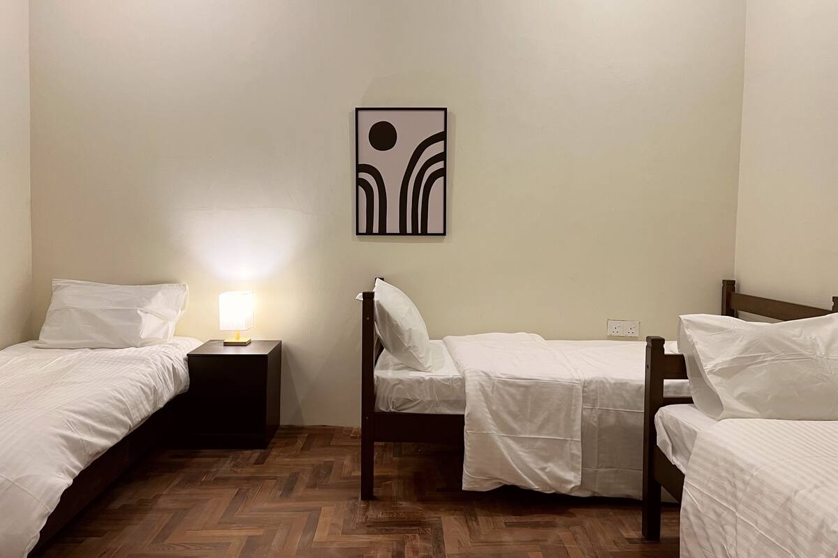 Standard Triple Room | Bed sheets