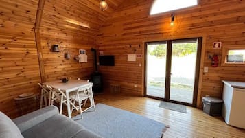 Standard Chalet | Living area
