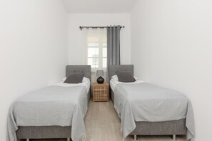 3 Schlafzimmer, Bügeleisen/Bügelbrett, WLAN, Bettwäsche