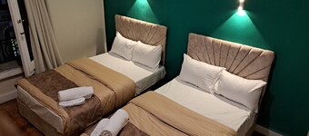 Downtown Family Suites