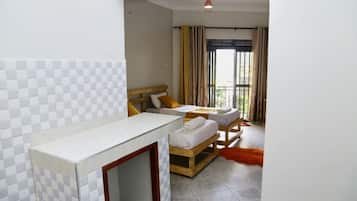 Deluxe Twin Room | Private kitchenette