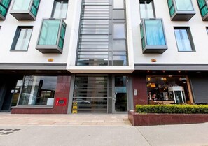 Apartment - The Forum Sandyford Dublin (Dublin)