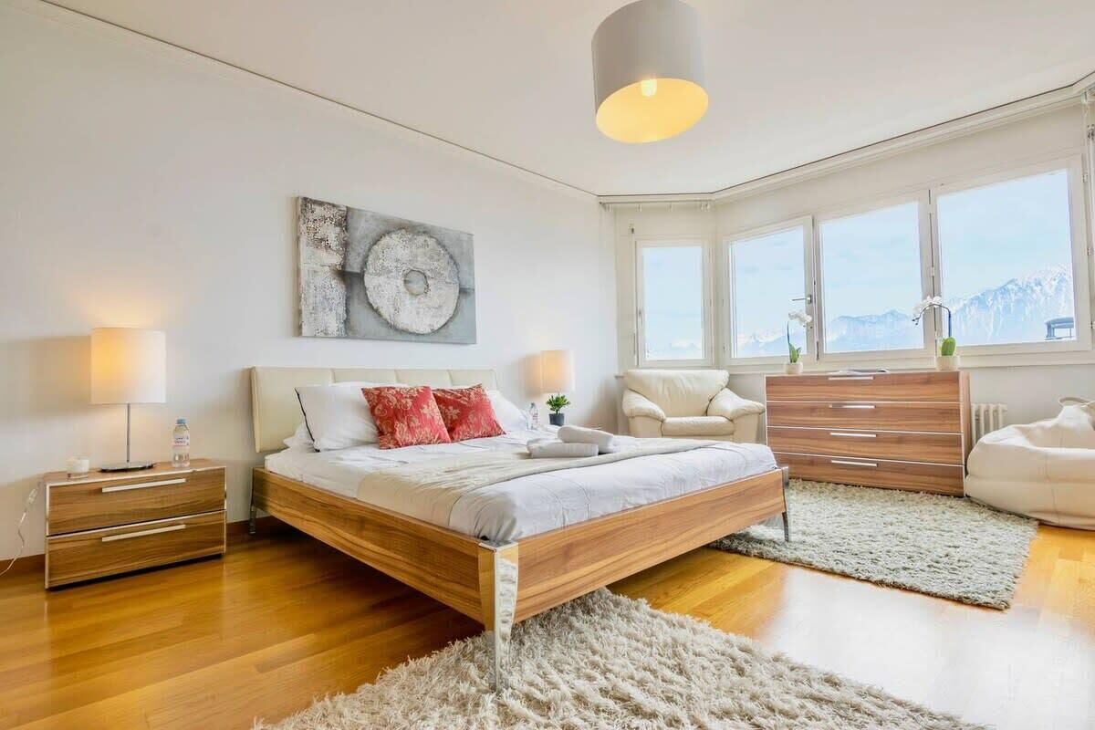 3 bedrooms, iron/ironing board, WiFi, wheelchair access