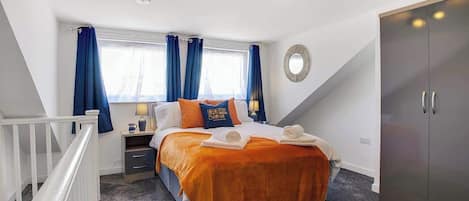 3 bedrooms, WiFi, bed sheets