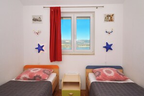 2 slaapkamers, een strijkplank/strijkijzer, gratis wifi, beddengoed