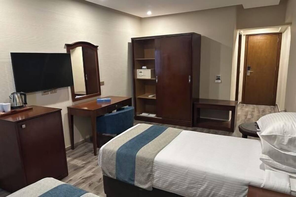 1 bedroom, minibar, iron/ironing board, bed sheets